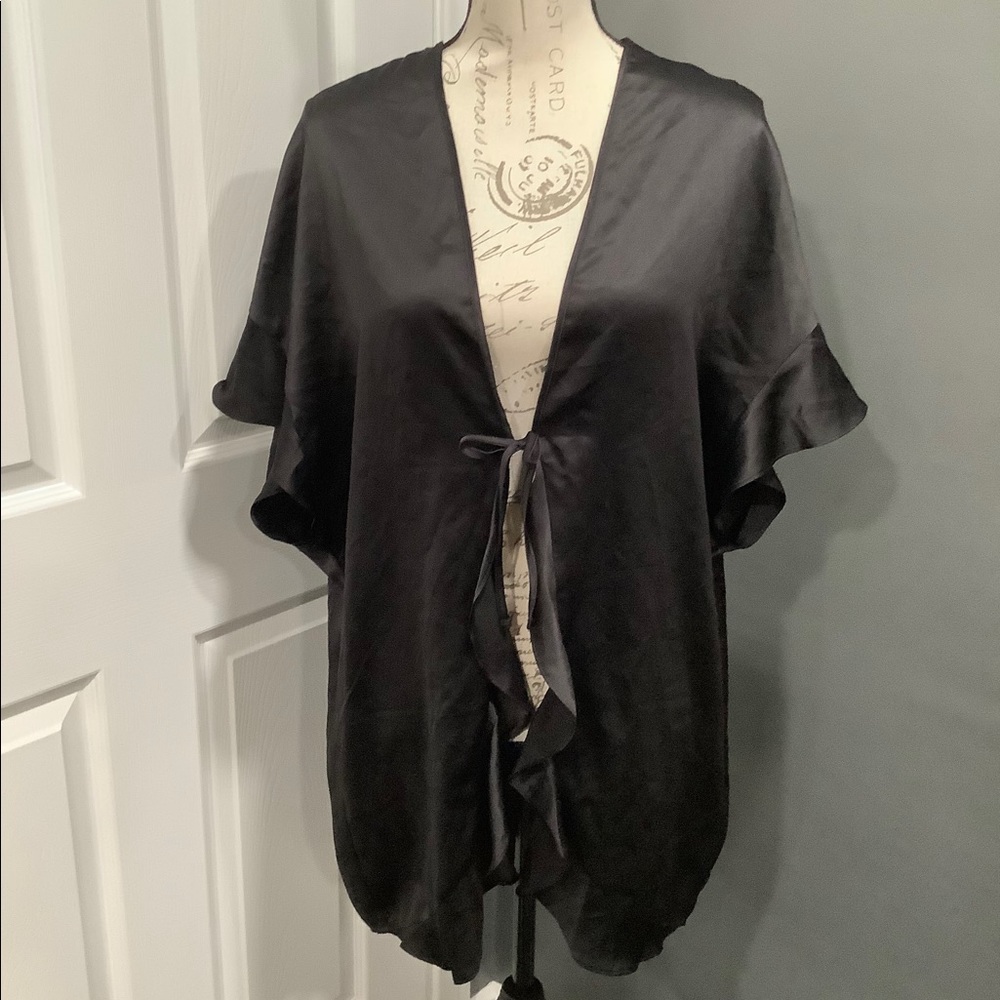 NWT‎ VICTORIAS SECRET COVER UP